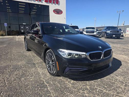 2019 BMW 530 530i Sedan