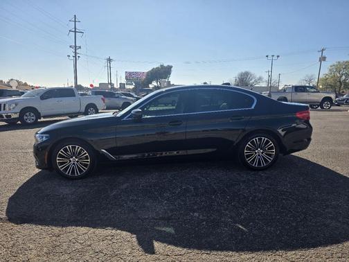 2019 BMW 530 530i Sedan
