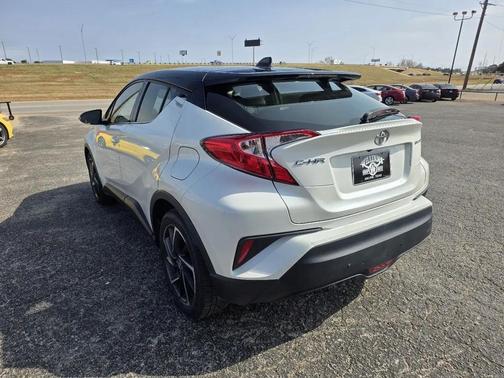 2020 Toyota C-HR Limited FWD (Natl)