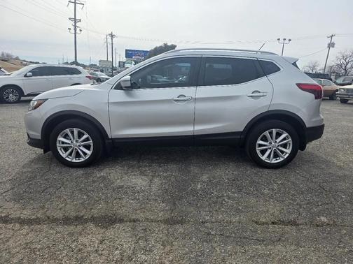 2017 Nissan Rogue Sport SV