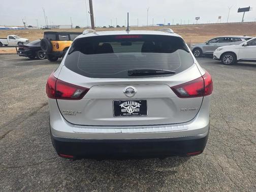 2017 Nissan Rogue Sport SV