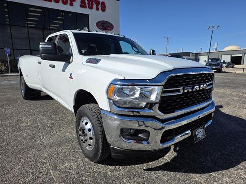 2024 RAM 3500 Big Horn 4x4 Crew Cab 8' Box