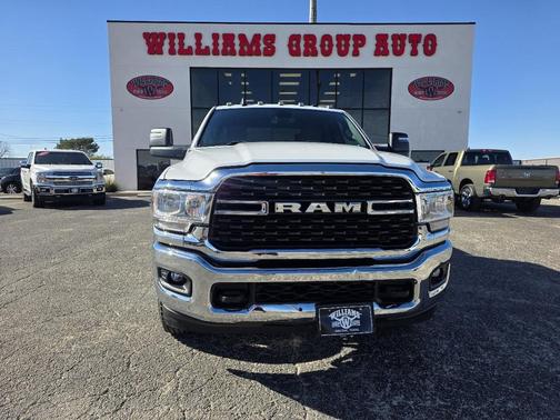 2024 RAM 3500 Big Horn 4x4 Crew Cab 8' Box