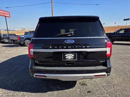 2022 Ford Expedition XLT 4x2