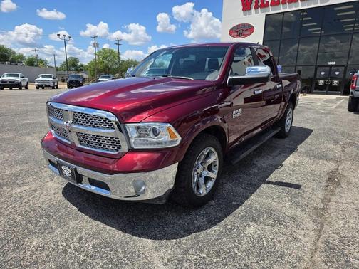 Delmonico Red Pearlcoat 2018 RAM 1500 Laramie