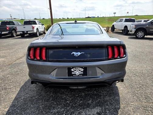 2022 Ford Mustang EcoBoost