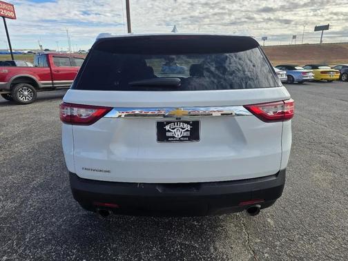 2021 Chevrolet Traverse LS