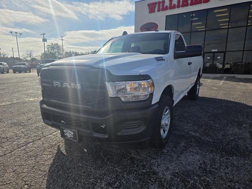 2022 RAM 3500 Tradesman 4x2 Reg Cab 8' Box