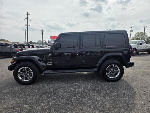 2018 Jeep Wrangler Unlimited Sahara