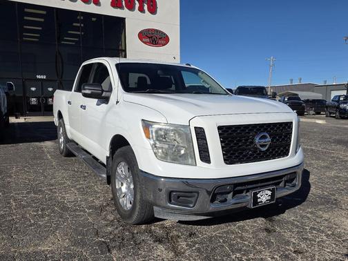 2019 Nissan Titan SV