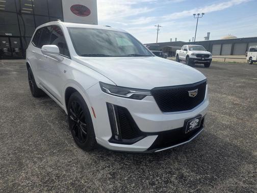 Crystal White Tricoat 2020 Cadillac XT6 Sport AWD SUV