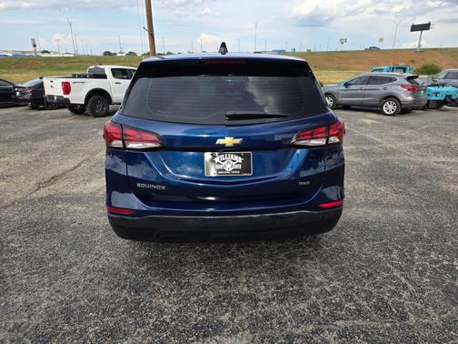 Blue Glow Metallic 2023 Chevrolet Equinox LS