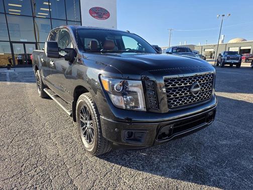 2019 Nissan Titan Platinum Reserve
