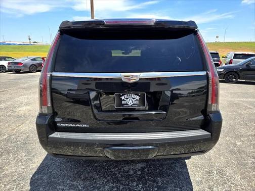 2017 Cadillac Escalade Platinum
