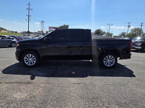 2022 Chevrolet Silverado 1500 Custom