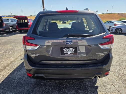 2021 Subaru Forester Base