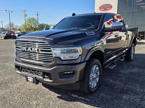 2022 RAM 2500 Laramie 4x4 Crew Cab 6'4'' Box