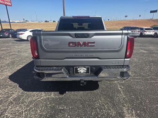 2024 GMC Sierra 1500 SLT