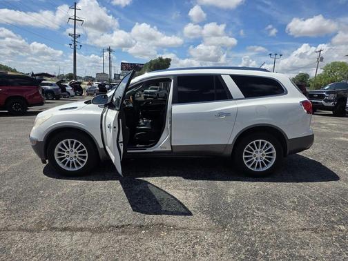White Diamond Tricoat 2012 Buick Enclave Leather
