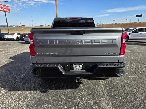 2022 Chevrolet Silverado 1500 Custom Trail Boss