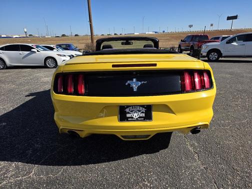 2017 Ford Mustang V6