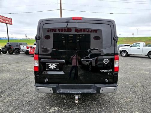 2021 Nissan NV Passenger NV3500 HD SL V8