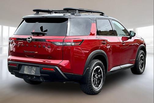 Scarlet Ember Tintcoat/Super Black 2024 Nissan Pathfinder Rock Creek 4WD