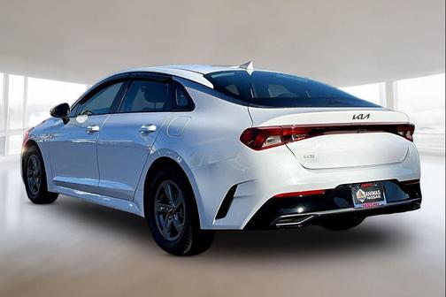 Glacial White Pearl 2023 Kia K5 LXS