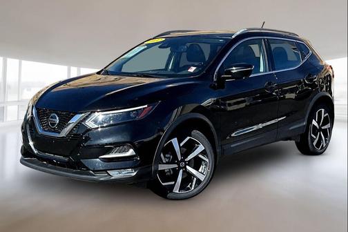 2022 Nissan Rogue Sport SL