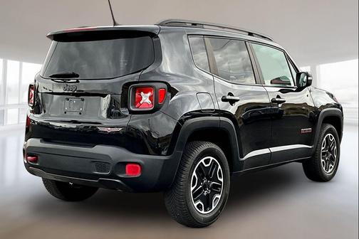 2016 Jeep Renegade Trailhawk