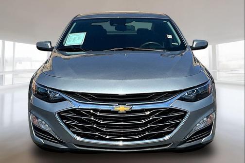 Sterling Gray Metallic 2023 Chevrolet Malibu FWD 1LT