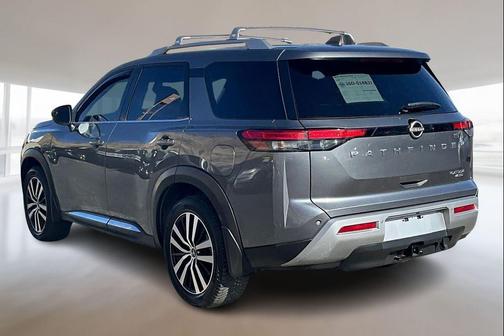 2023 Nissan Pathfinder Platinum 4WD