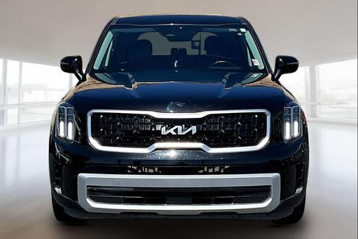 Ebony Black 2023 Kia Telluride LX