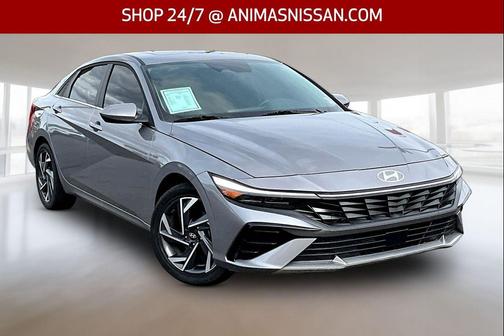 2025 Hyundai ELANTRA SEL