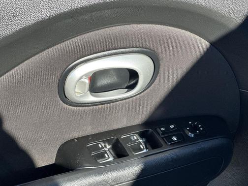 Titanium Gray 2019 Kia Soul Base
