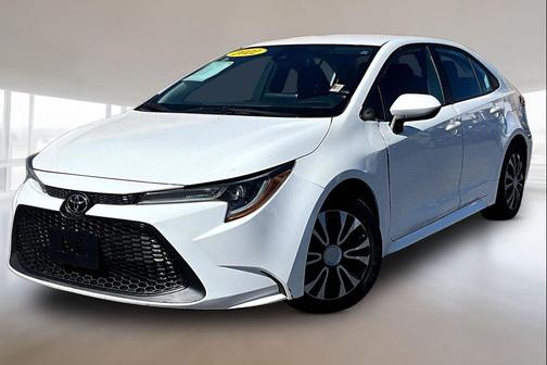 White 2022 Toyota Corolla LE