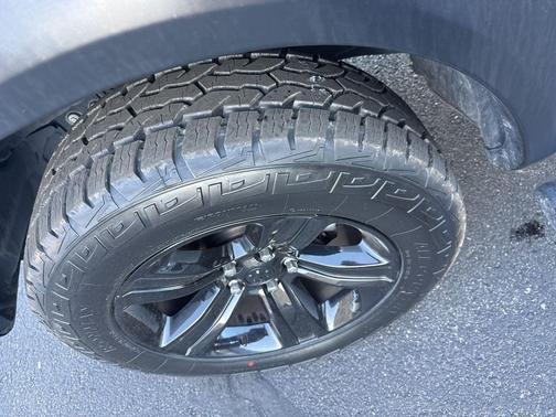 2023 RAM 1500 Classic Warlock Crew Cab 4x4 5'7' Box