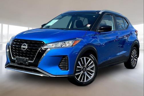 Electric Blue Metallic/Super Black 2023 Nissan Kicks SV