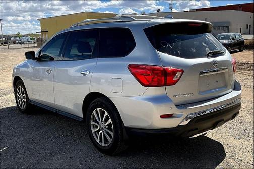 Brilliant Silver Metallic 2020 Nissan Pathfinder S 4WD