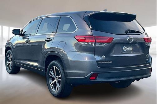 2018 Toyota Highlander LE
