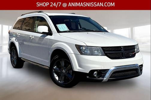 White 2016 Dodge Journey Crossroad