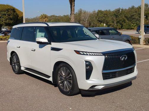 2026 INFINITI QX80 Luxe