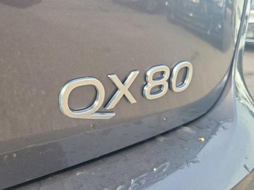 2025 INFINITI QX80 PURE