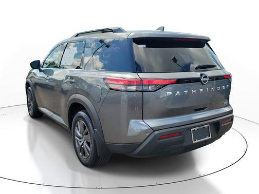 2024 Nissan Pathfinder SV FWD