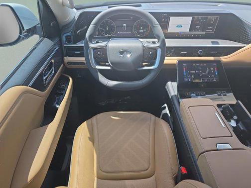 Radiant White 2026 INFINITI QX80 Luxe