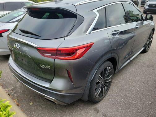 2021 INFINITI QX50 LUXE