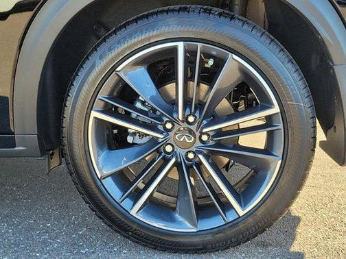 2025 INFINITI QX55 ESSENTIAL