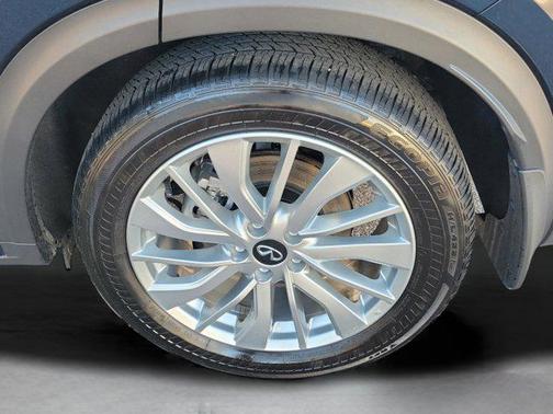 2023 INFINITI QX50 LUXE