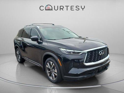 Mineral Black 2025 INFINITI QX60 Luxe
