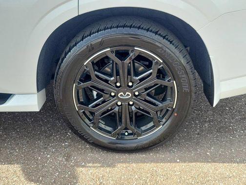 2026 INFINITI QX80 SPORT